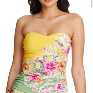 Bleu by Rod Beattie
Women's Paradiso Printed Shirred Tankini Top